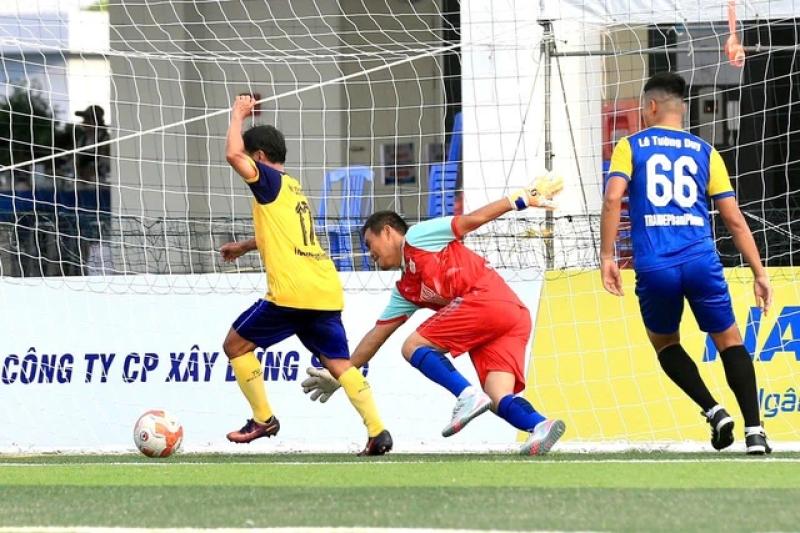 Công Nhậm lập hat-trick, Minh 'nhí' ghi cú đúp tạo kịch tính tại Trường ĐH Đồng Tháp- Ảnh 2. Công Nhậm lập hat-trick, Minh 'nhí' ghi cú đúp tạo kịch tính tại Trường ĐH Đồng Tháp- Ảnh 2.
