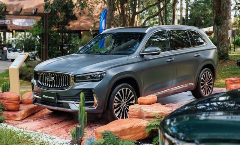 Giá gấp rưỡi Mazda CX-5, ‘cửa’ cạnh tranh nào cho SUV Trung Quốc Geely Monjaro? - Ảnh 1.