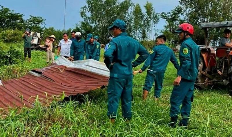 Tây Ninh: Một người bị thương và nhà ở nhiều xã bị hư hại do giông lốc - Ảnh 1.