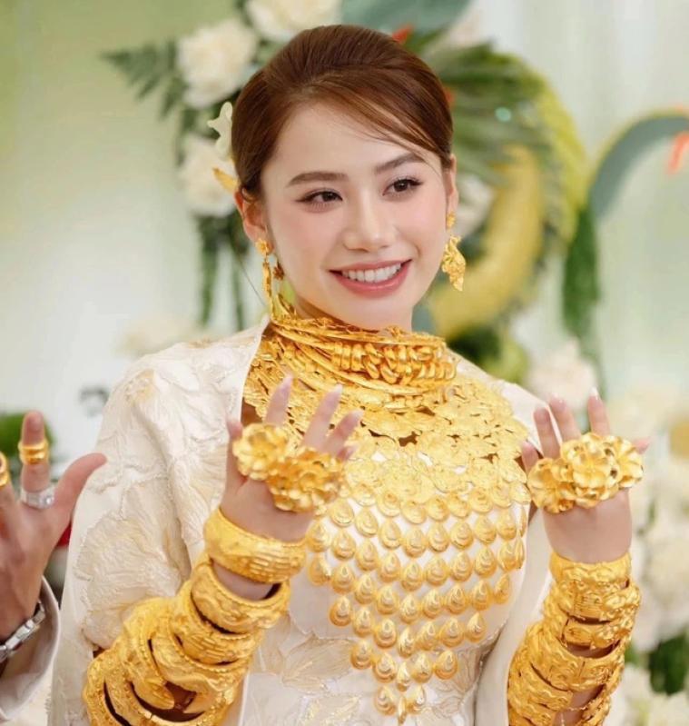 Cô dâu 1 . 050 Cây vàng tiết lộ cuộc sống hôn nhân trên truyền hình - Ảnh 2. Cô dâu 1 . 050 Cây vàng tiết lộ cuộc sống hôn nhân trên truyền hình - Ảnh 2.