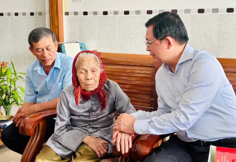 Gia Lai hoàn thành xây, sửa hơn 2.400 nhà cho gia đình liệt sĩ- Ảnh 2. Gia Lai hoàn thành xây, sửa hơn 2.400 nhà cho gia đình liệt sĩ- Ảnh 2.