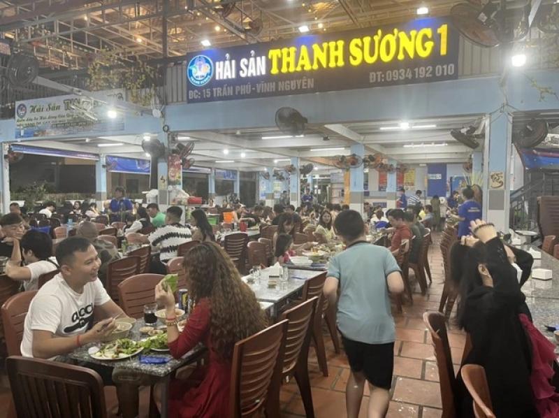 Khánh Hòa xử nghiêm quán hải sản giả mạo thương hiệu- Ảnh 2. Khánh Hòa xử nghiêm quán hải sản giả mạo thương hiệu- Ảnh 2.