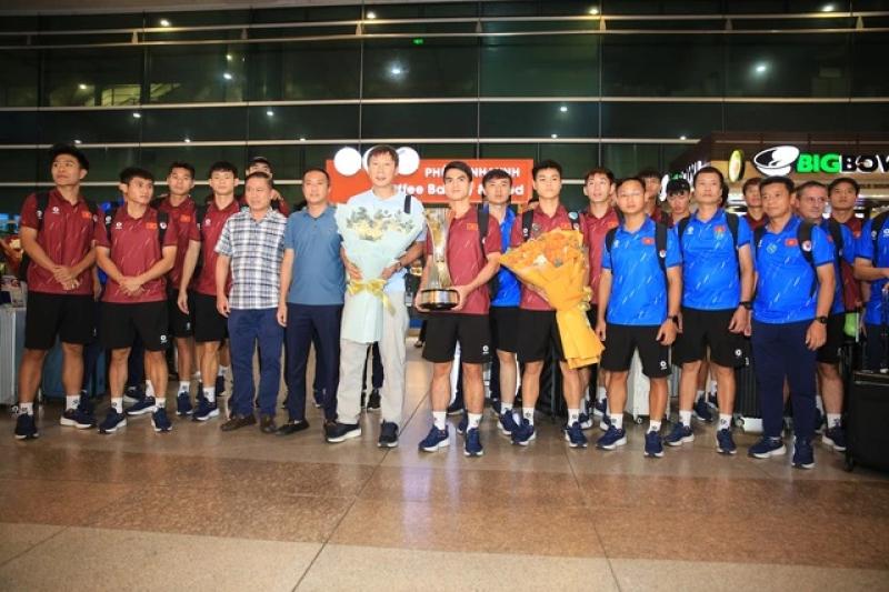 Đề xuất trao tặng bằng khen của Thủ tướng cho HLV Kim Sang-sik và các cầu thủ U.23 Việt Nam- Ảnh 1. Đề xuất trao tặng bằng khen của Thủ tướng cho HLV Kim Sang-sik và các cầu thủ U.23 Việt Nam- Ảnh 1.
