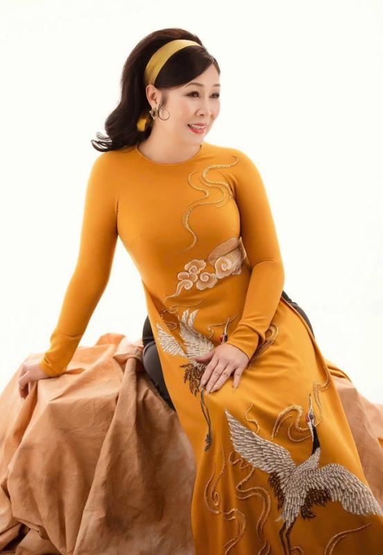 NSND Hồng Vân: Quyết theo nghệ thuật vì nghệ sĩ Thanh Nga và niềm vui tuổi 59 - Ảnh 3.