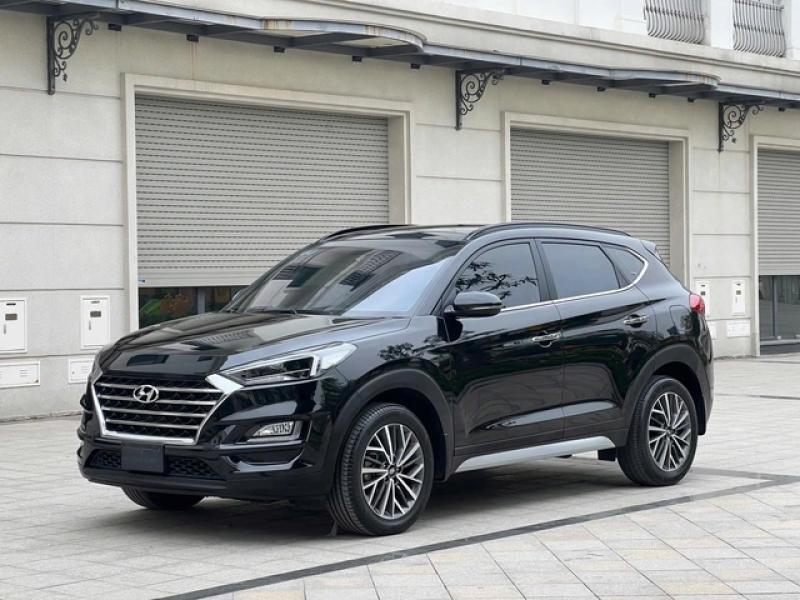 Hyundai Tucson sử dụng 5 năm, bán lại vẫn hơn 700 triệu đồng - Ảnh 1. Hyundai Tucson sử dụng 5 năm, bán lại vẫn hơn 700 triệu đồng - Ảnh 1.