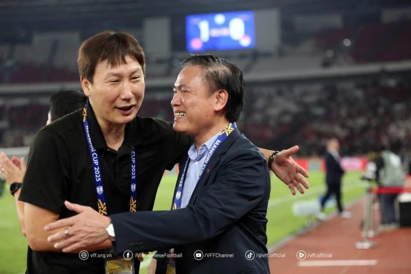 Trưởng đoàn Trần Anh Tú khen ngợi: ‘U.23 Việt Nam rất thông minh, tràn đầy năng lượng’- Ảnh 1. Trưởng đoàn Trần Anh Tú khen ngợi: ‘U.23 Việt Nam rất thông minh, tràn đầy năng lượng’- Ảnh 1.