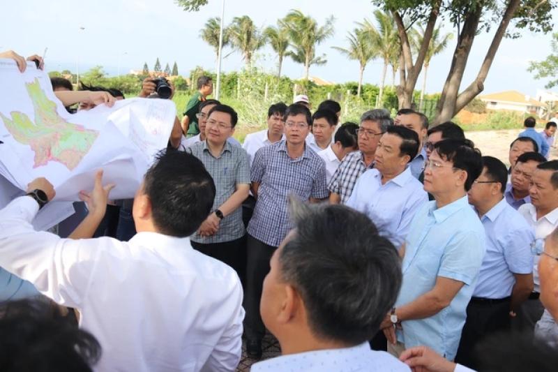 Chủ tịch UBND tỉnh Lâm Đồng Hồ Văn Mười khảo sát dự án rừng dầu Hồng Liêm - Ảnh 1. Chủ tịch UBND tỉnh Lâm Đồng Hồ Văn Mười khảo sát dự án rừng dầu Hồng Liêm - Ảnh 1.