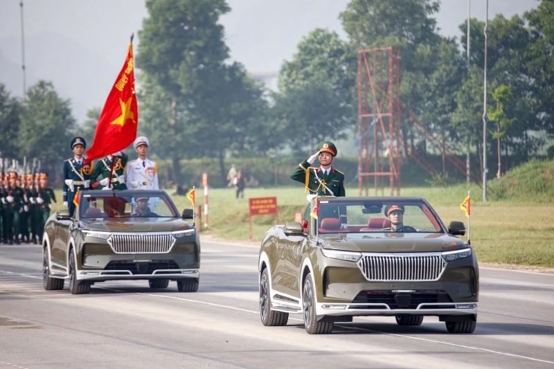 Mãn nhãn buổi diễu binh 15 . 000 Chiến sĩ công an và quân đội hợp luyện - Ảnh 2. Mãn nhãn buổi diễu binh 15 . 000 Chiến sĩ công an và quân đội hợp luyện - Ảnh 2.