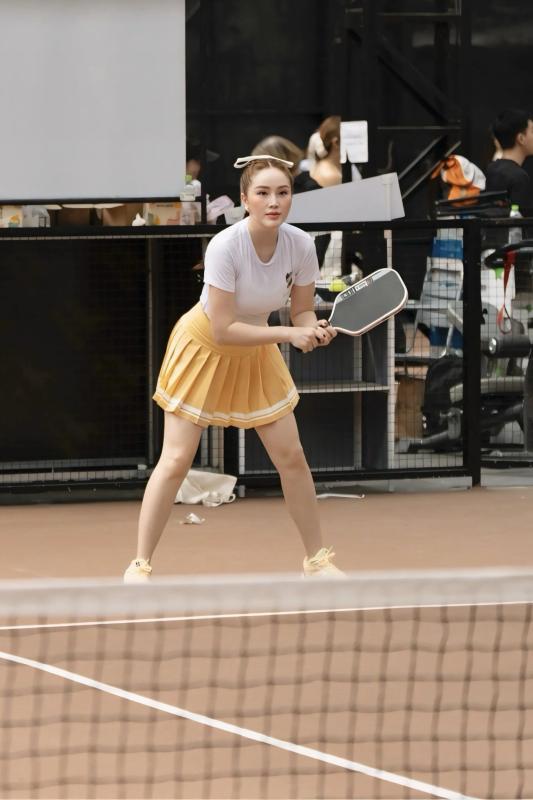 Bảo Thy khoe dáng gợi cảm tham gia tranh giải pickleball - Ảnh 5.