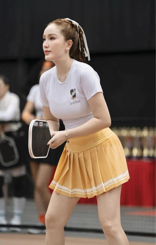 Bảo Thy khoe dáng gợi cảm tham gia tranh giải pickleball - Ảnh 3.