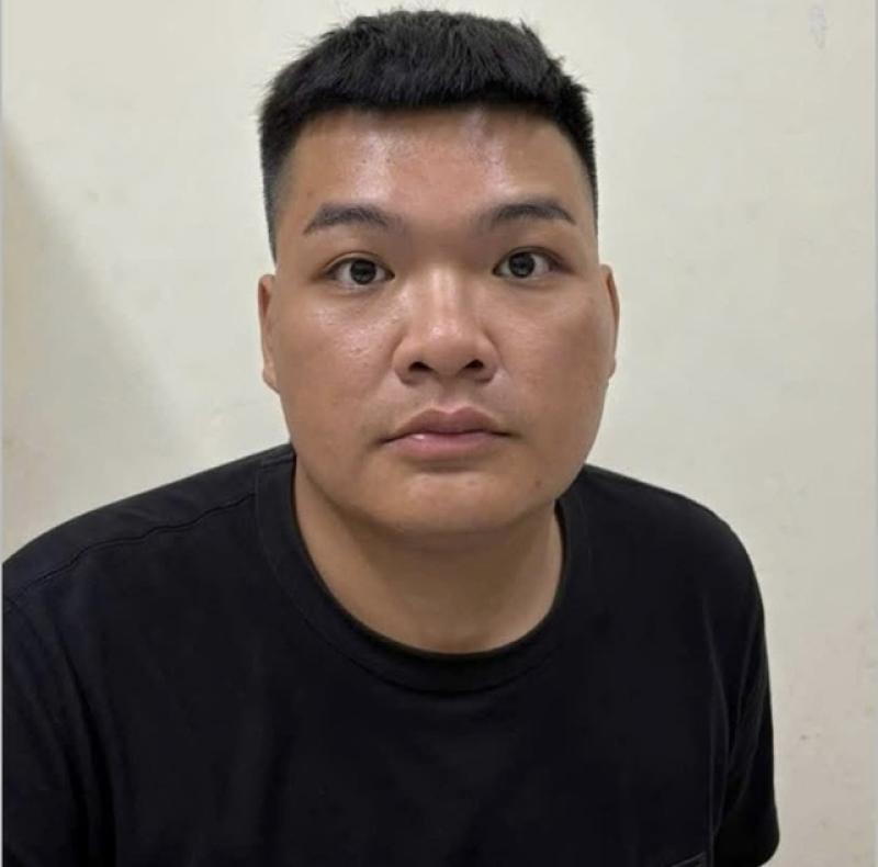 Cướp tiệm vàng để nạp tiền chơi tài xỉu trên mạng- Ảnh 1. Cướp tiệm vàng để nạp tiền chơi tài xỉu trên mạng- Ảnh 1.