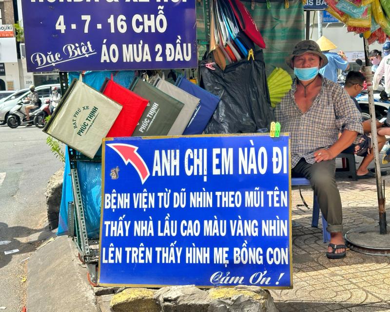 Phường mới ở TP.HCM: 'Thấy là thương' những bảng thông báo miễn phí, nghĩa tình, hào sảng - Ảnh 5. Phường mới ở TP.HCM: 'Thấy là thương' những bảng thông báo miễn phí, nghĩa tình, hào sảng - Ảnh 5.