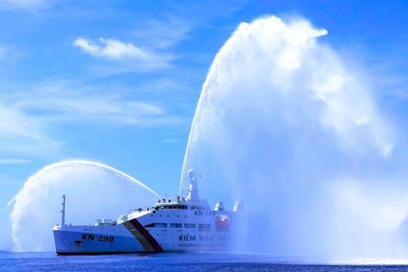 Điểm đặc biệt của tàu KN 290 tham gia diễu binh trên biển - Ảnh 2.