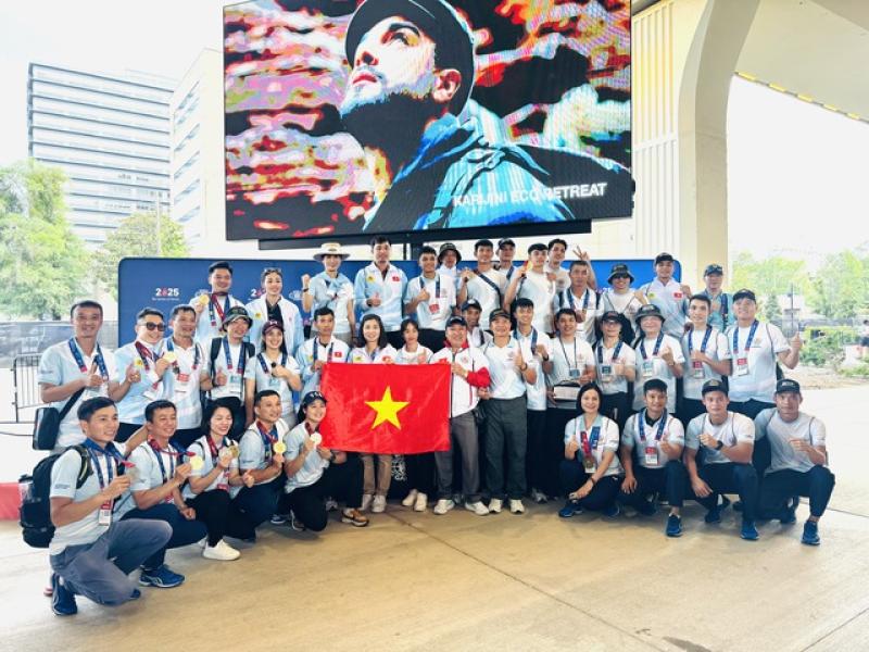 T&T Group thưởng cho đoàn thể thao CAND, xạ thủ Trịnh Thu Vinh tạo ấn tượng- Ảnh 1. T&T Group thưởng cho đoàn thể thao CAND, xạ thủ Trịnh Thu Vinh tạo ấn tượng- Ảnh 1.