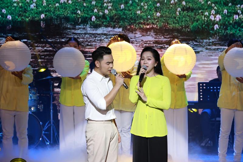 Giọng ca 'Mưa bụi' tái xuất sau 16 năm bị bệnh tật hành hạ- Ảnh 9. Giọng ca 'Mưa bụi' tái xuất sau 16 năm bị bệnh tật hành hạ- Ảnh 9.