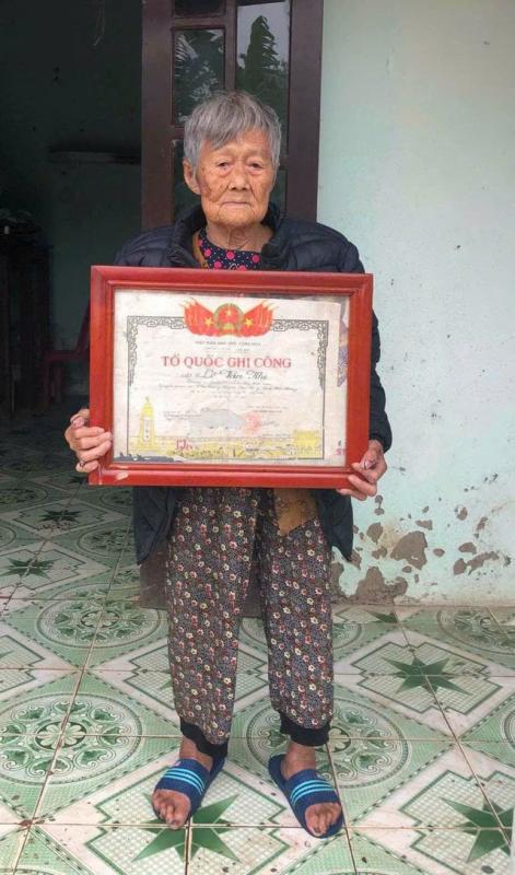 Những người mẹ trăm tuổi đón con 'trở về'- Ảnh 1. Những người mẹ trăm tuổi đón con 'trở về'- Ảnh 1.