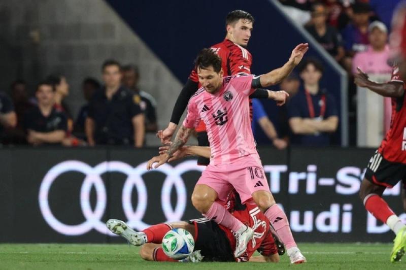 Messi ghi cú đúp và kiến tạo ảo diệu, Inter Miami thắng ngoạn mục trở lại- Ảnh 1. Messi ghi cú đúp và kiến tạo ảo diệu, Inter Miami thắng ngoạn mục trở lại- Ảnh 1.