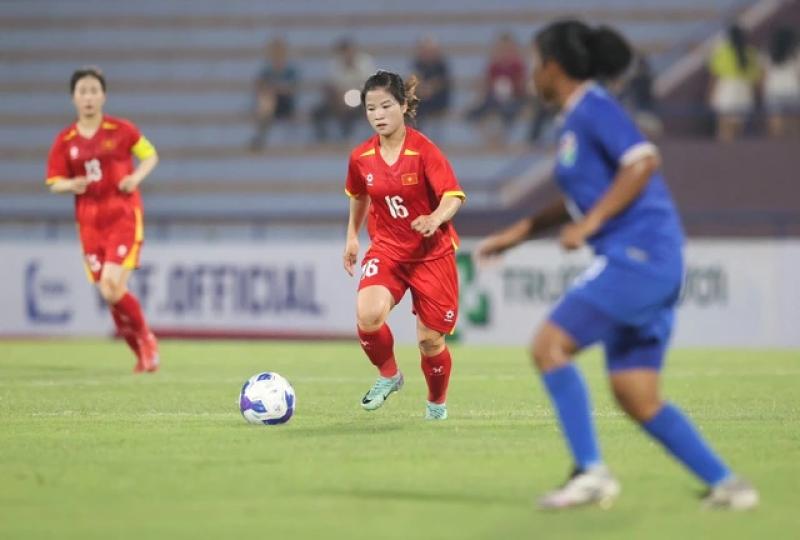 'Sạn' trong chiến thắng đậm của đội tuyển nữ Việt Nam - Ảnh 1.