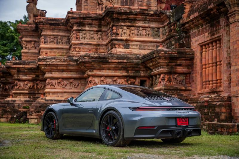 Porsche 911 GTS T-Hybrid: Giữ bản sắc, nâng tầm đẳng cấp - Ảnh 4.