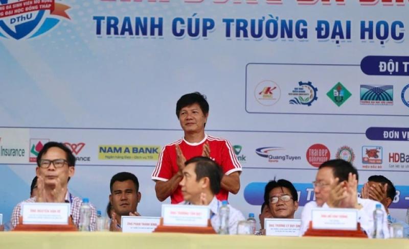 Nhiều cựu danh thủ hội ngộ mừng đội Trường ĐH Đồng Tháp vào bán kết giải sinh viên- Ảnh 2. Nhiều cựu danh thủ hội ngộ mừng đội Trường ĐH Đồng Tháp vào bán kết giải sinh viên- Ảnh 2.