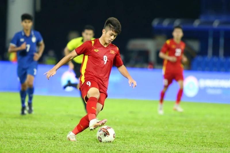 Quốc Việt: Màn chạy đà hoàn hảo, nhắm hat-trick vô địch lịch sử cùng U.23 Việt Nam- Ảnh 1. Quốc Việt: Màn chạy đà hoàn hảo, nhắm hat-trick vô địch lịch sử cùng U.23 Việt Nam- Ảnh 1.