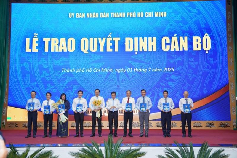 Giám đốc, phó giám đốc Sở Công thương TP.HCM sau sáp nhập- Ảnh 1. Giám đốc, phó giám đốc Sở Công thương TP.HCM sau sáp nhập- Ảnh 1.
