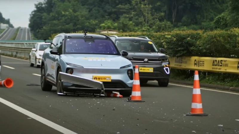 Thử hệ thống ADAS trên ô tô: Tesla 'áp đảo' loạt xe Trung Quốc - Ảnh 4.