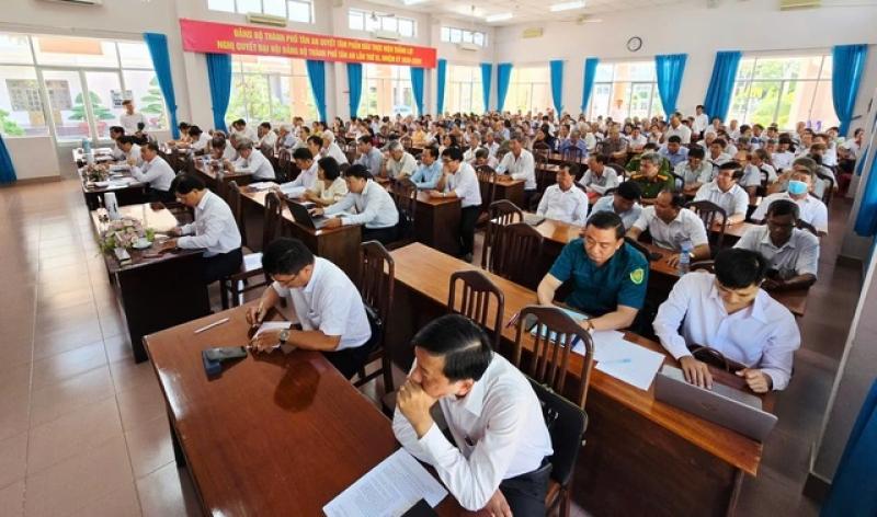 Tây Ninh: Cử tri phản ánh tình trạng thu thuế trì trệ ảnh hưởng người dân- Ảnh 1. Tây Ninh: Cử tri phản ánh tình trạng thu thuế trì trệ ảnh hưởng người dân- Ảnh 1.