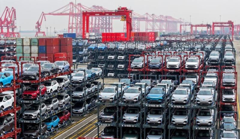 Trung Quốc thắt chặt quy định xuất khẩu ô tô đã qua sử dụng - Ảnh 1.
