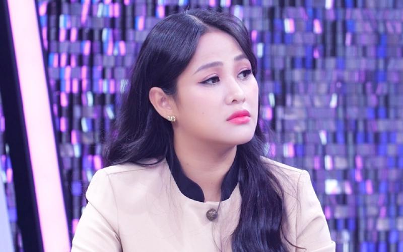 Con dâu NSƯT Kim Phương: Chồng bị lây tính nói nhiều từ tôi - Ảnh 1.