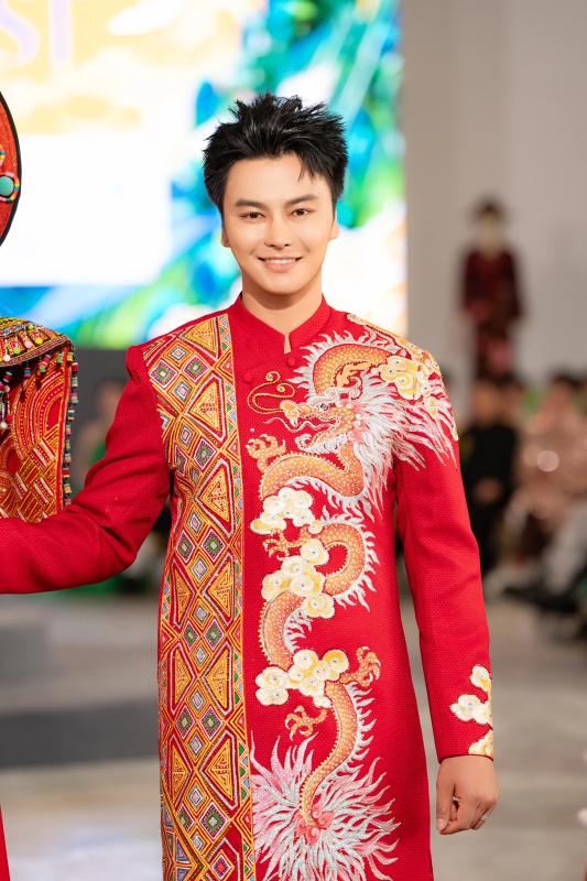 NSND Mỹ Uyên trở lại sau ồn ào, Võ Minh Lâm diễn thời trang - Ảnh 9.