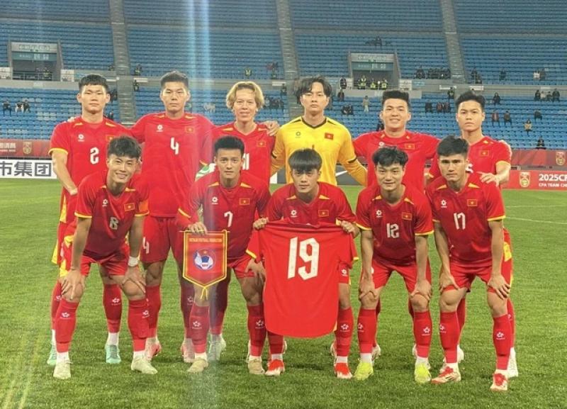 Quốc Việt: Màn chạy đà hoàn hảo, nhắm hat-trick vô địch lịch sử cùng U.23 Việt Nam- Ảnh 4. Quốc Việt: Màn chạy đà hoàn hảo, nhắm hat-trick vô địch lịch sử cùng U.23 Việt Nam- Ảnh 4.
