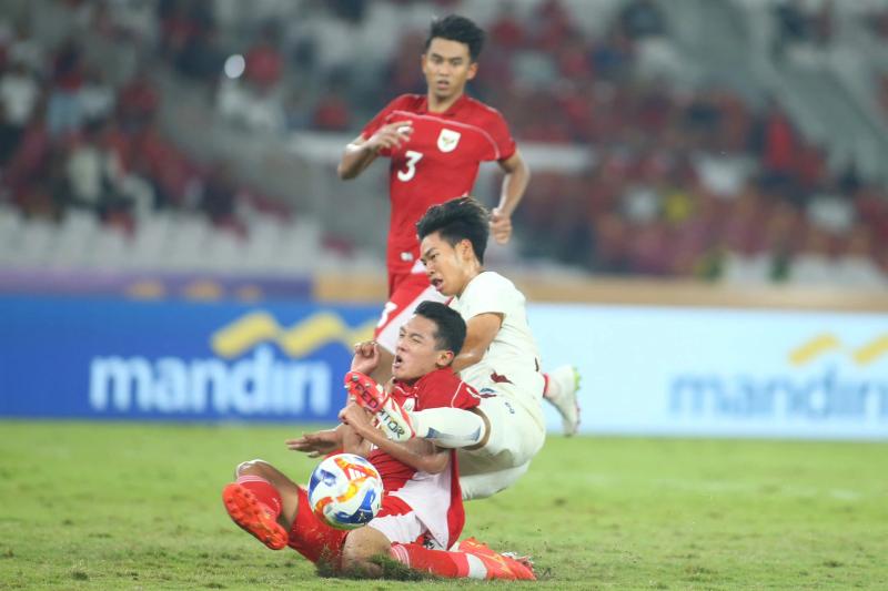 Ông Kim Sang-sik quyết đoán, U.23 Việt Nam tạo lợi thế lớn trước Indonesia ở chung kết- Ảnh 4. Ông Kim Sang-sik quyết đoán, U.23 Việt Nam tạo lợi thế lớn trước Indonesia ở chung kết- Ảnh 4.