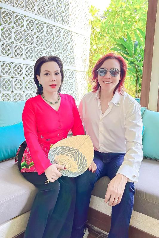Việt Hương kỷ niệm 19 năm hôn nhân, tiết lộ về chồng là nghệ sĩ saxophone- Ảnh 4. Việt Hương kỷ niệm 19 năm hôn nhân, tiết lộ về chồng là nghệ sĩ saxophone- Ảnh 4.