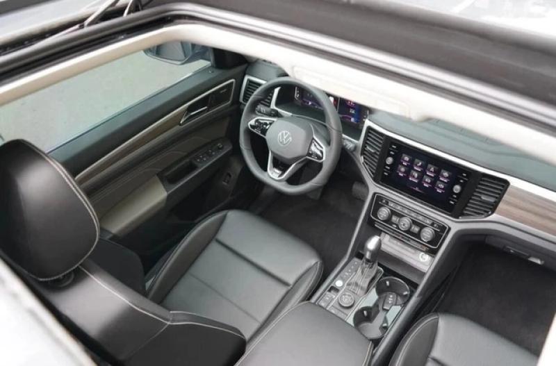 Xe Đức Volkswagen Teramont giá còn 1,838 tỉ đồng, lấn sân thị phần SUV hạng D - Ảnh 3. Xe Đức Volkswagen Teramont giá còn 1,838 tỉ đồng, lấn sân thị phần SUV hạng D - Ảnh 3.