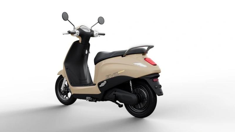 VinFast tung xe máy điện mới giá từ 18 triệu: pin sạc rời, di chuyển 262 km - Ảnh 3. VinFast tung xe máy điện mới giá từ 18 triệu: pin sạc rời, di chuyển 262 km - Ảnh 3.