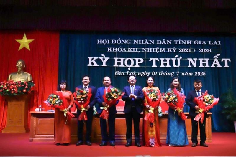 Ông Rah Lan Chung làm Chủ tịch HĐND tỉnh Gia Lai - Ảnh 2.