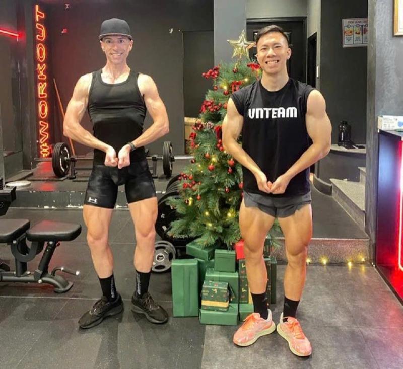 Kiếm bộn tiền nhờ làm huấn luyện viên thể hình cho người nước ngoài - Ảnh 2.