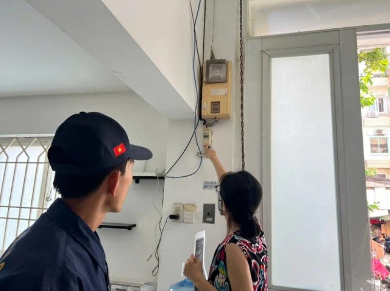 Công an TP.HCM ra quân xóa 'chuồng cọp'- Ảnh 15. Công an TP.HCM ra quân xóa 'chuồng cọp'- Ảnh 15.