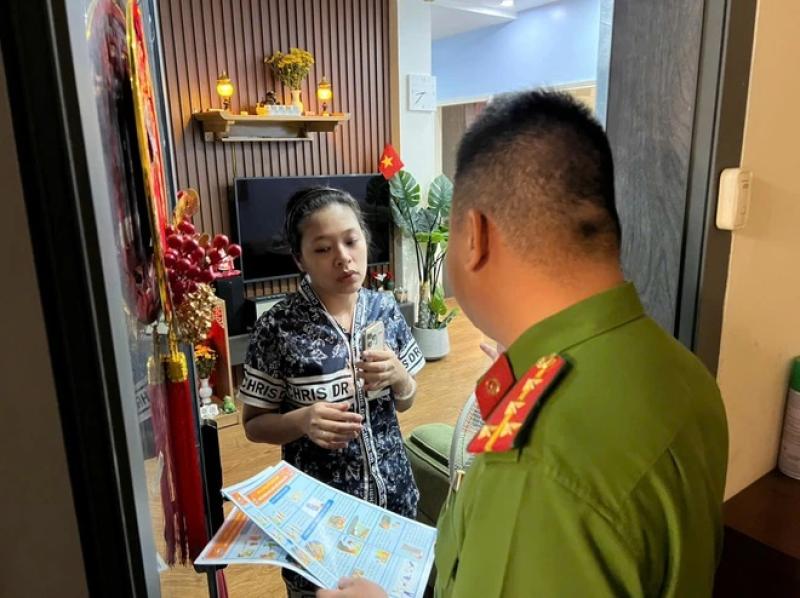 Công an TP.HCM ra quân xóa 'chuồng cọp'- Ảnh 10. Công an TP.HCM ra quân xóa 'chuồng cọp'- Ảnh 10.