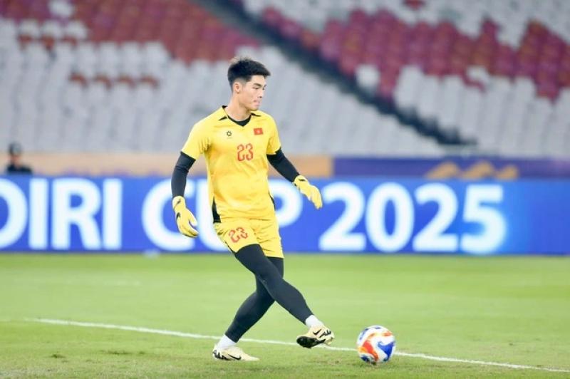 'Người nhện' 1,91 m của HAGL tiết lộ gì sau khi vô địch cùng U.23 Việt Nam?- Ảnh 3. 'Người nhện' 1,91 m của HAGL tiết lộ gì sau khi vô địch cùng U.23 Việt Nam?- Ảnh 3.