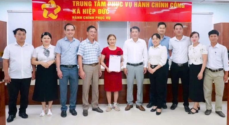 Cấp sổ hồng cho người dân: 'Làm vì nhân dân chứ không phải để lấy thành tích'- Ảnh 4. Cấp sổ hồng cho người dân: 'Làm vì nhân dân chứ không phải để lấy thành tích'- Ảnh 4.