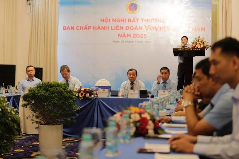 Doanh nhân Mai Hữu Tín thôi giữ chức Chủ tịch Liên đoàn Vovinam Việt Nam - Ảnh 3. Doanh nhân Mai Hữu Tín thôi giữ chức Chủ tịch Liên đoàn Vovinam Việt Nam - Ảnh 3.