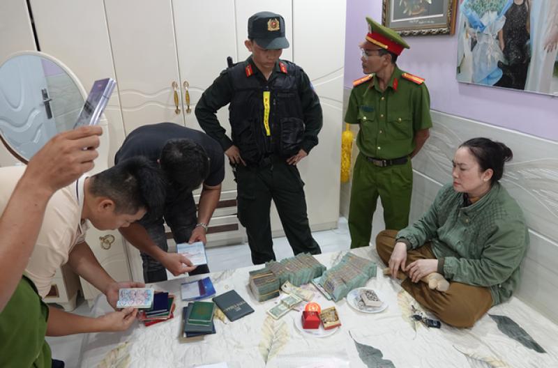 Công an Lâm Đồng triệt phá nhóm cho vay lãi nặng thu lãi 'khủng' ở Phan Thiết - Ảnh 2.