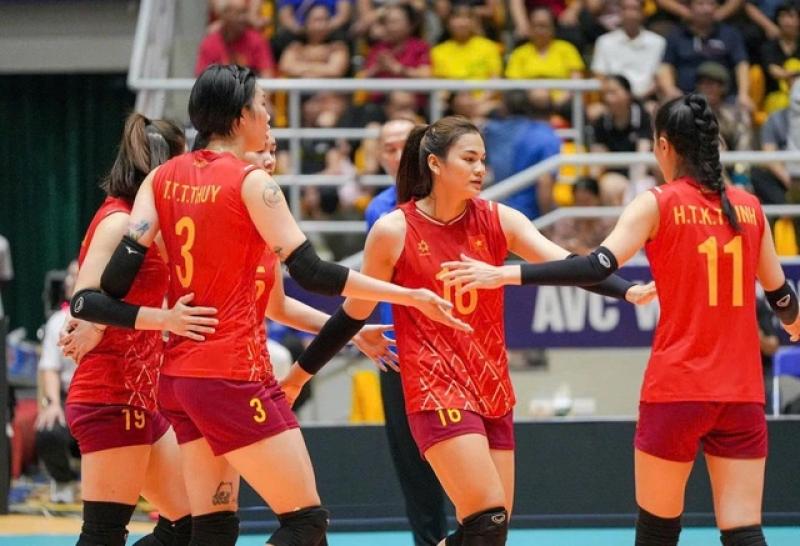Bóng chuyền nữ Việt Nam áp sát Thái Lan trên bảng xếp hạng thế giới- Ảnh 1. Bóng chuyền nữ Việt Nam áp sát Thái Lan trên bảng xếp hạng thế giới- Ảnh 1.