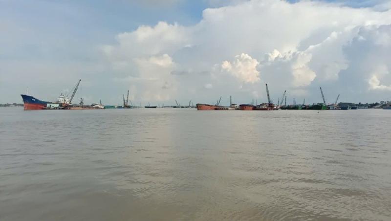 Mực nước lũ đầu nguồn sông Cửu Long tăng nhanh- Ảnh 1. Mực nước lũ đầu nguồn sông Cửu Long tăng nhanh- Ảnh 1.