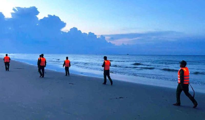 Đà Nẵng: Ngư dân mất tích 'bí ẩn', chỉ còn chiếc thuyền trôi dạt vào bờ - Ảnh 1.
