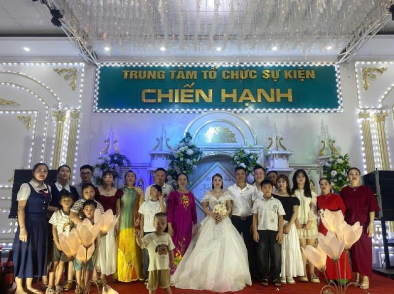Chú rể nhập viện giữa đám cưới, dân mạng gửi lời động viên - Ảnh 2.