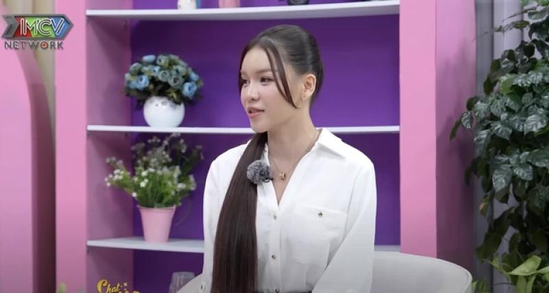 Vợ hot girl tiết lộ cuộc sống hôn nhân bên thủ môn Đặng Văn Lâm - Ảnh 2.