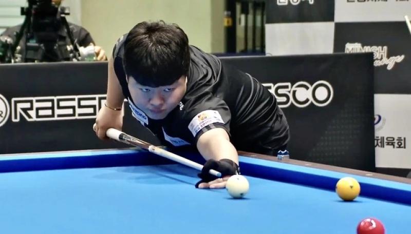 Thần đồng billiards Hàn Quốc liên tục tung sê-ri để vô địch: Tái ngộ Trần Quyết Chiến- Ảnh 1. Thần đồng billiards Hàn Quốc liên tục tung sê-ri để vô địch: Tái ngộ Trần Quyết Chiến- Ảnh 1.